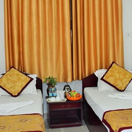 Hotel Vipassana Bodh Gaya Exteriör bild