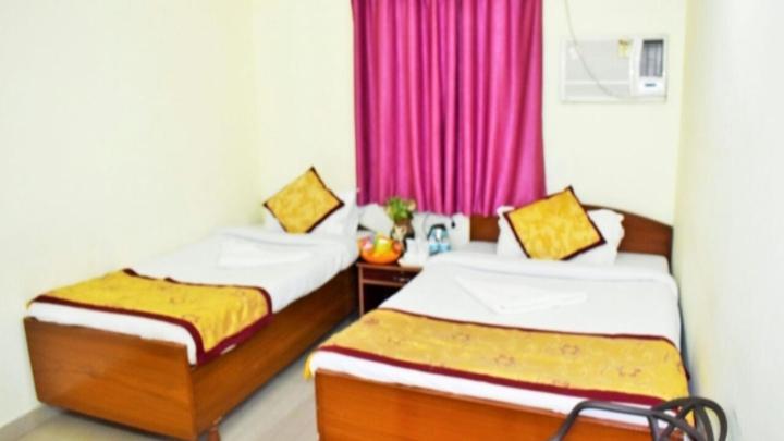 Hotel Vipassana Bodh Gaya Exteriör bild