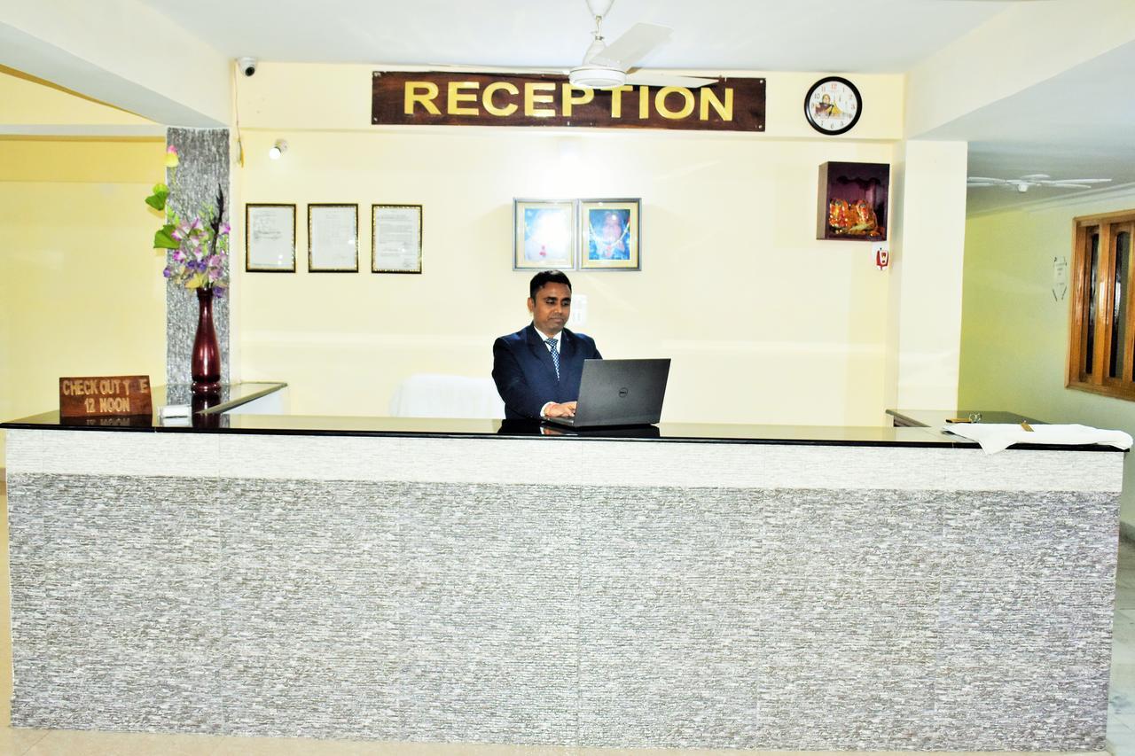 Hotel Vipassana Bodh Gaya Exteriör bild